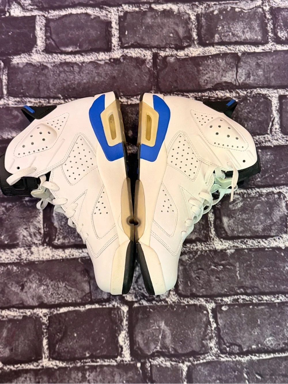 Nike air Jordan retro 6 sport blue size 8.5